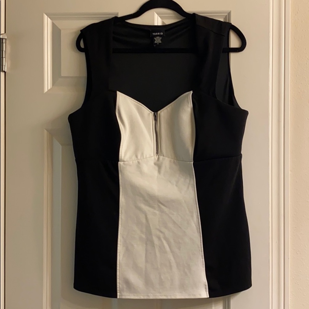 Torrid half zip color block top size 2